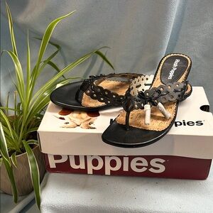 Hush Puppies Black Cutout Leather Sandals Sz 9